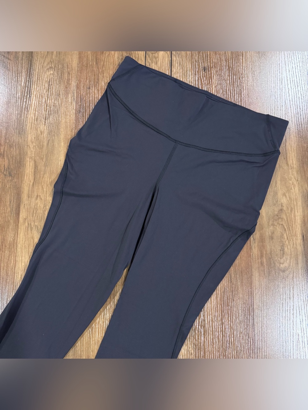 Lululemon Base Pace High-Rise Tight 28" - Picture 4 of 9